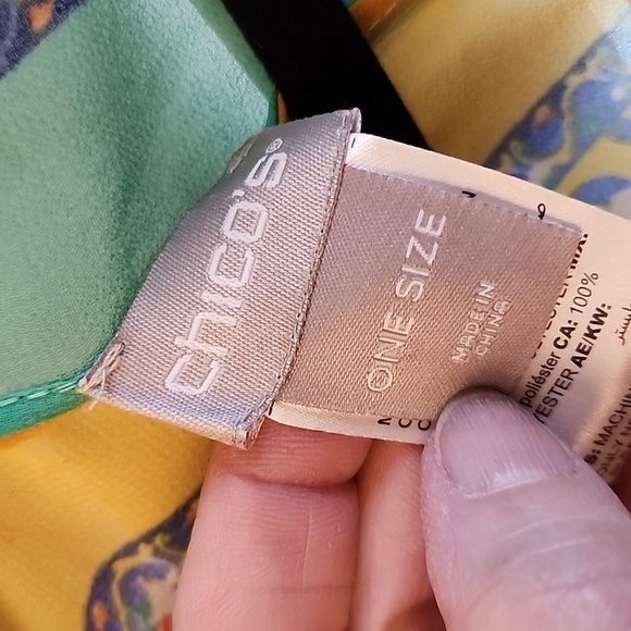 Beautiful Scarf Floral Ruana Chicos OS - Picture 2 of 7